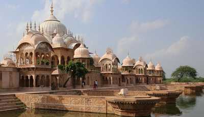 10 Not To Miss Places in Mathura