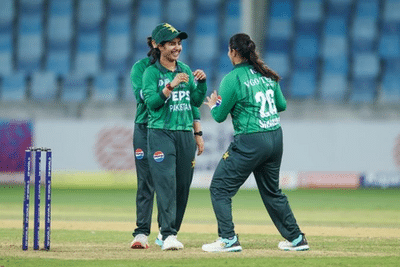 Women's Asia Cup: Nashra Sandhu's six-wicket haul helps Pakistan qualify for semis