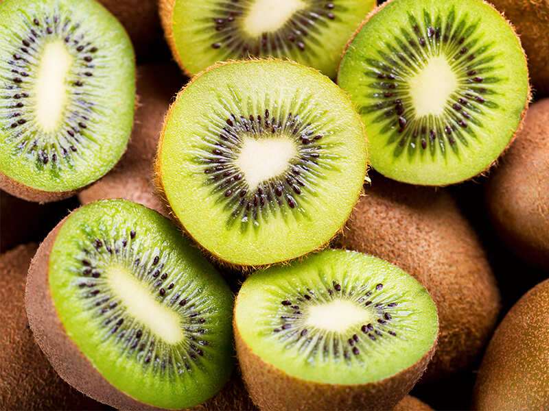 10 solid reasons to eat one kiwi every day​