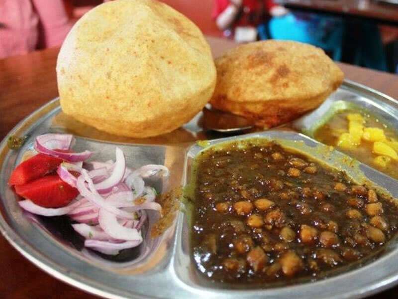 Chole Bhature Lajpat Nagar / 6 Places To Find Delicious Chole Bhature