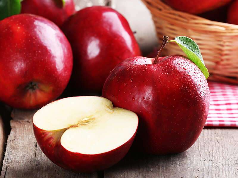 Should you eat apple with or without peel? | The Times of India