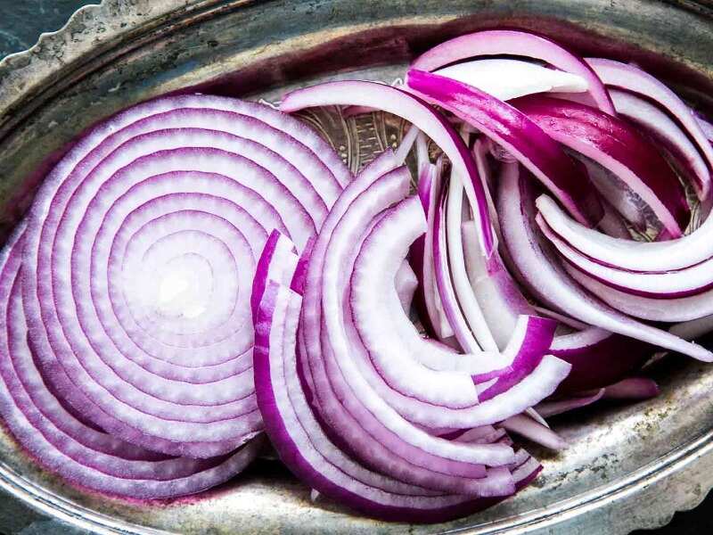 Ways To Use Onion Juice For Faster Hair Growth Ways To Use Onion Juice For Faster Hair Growth