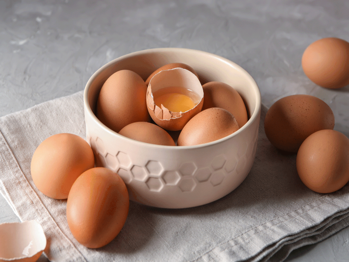 Use Egg To Solve Your Skin And Hair Problems