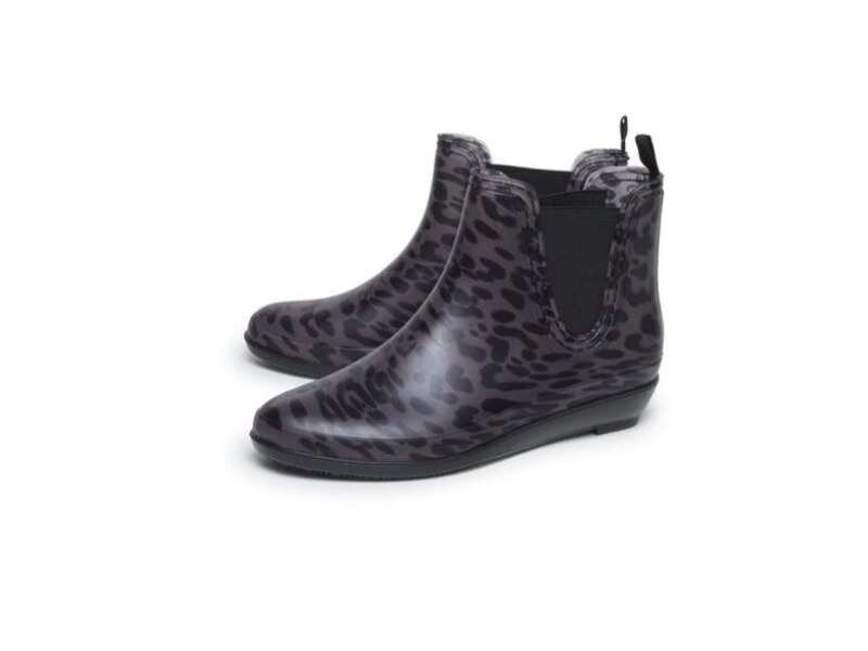 Lifestride leopard hot sale rain boots