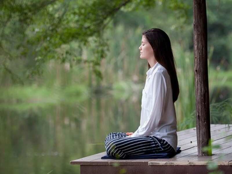 Meditation Tips For Beginners: Expert reveals simple ways to ease into  meditation