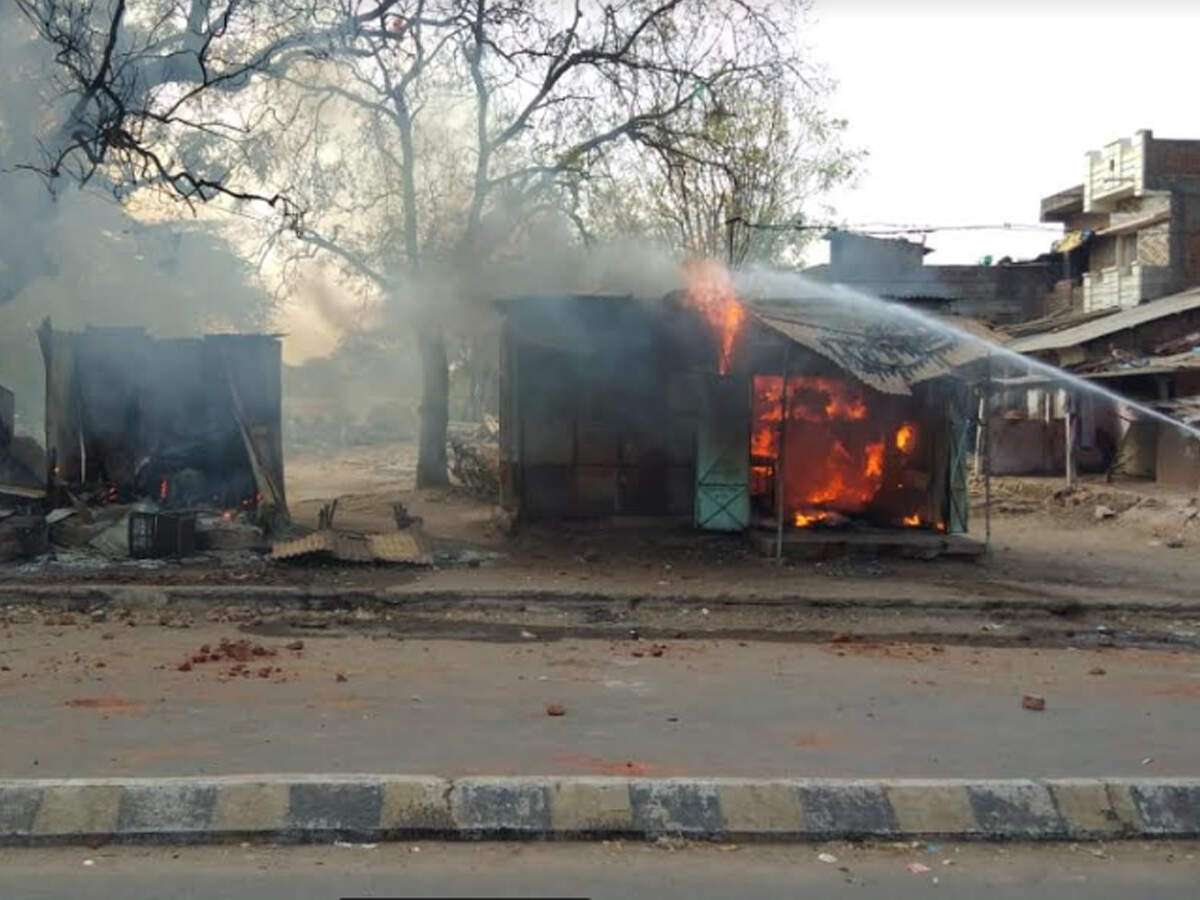 Gujarat Riots Leave 13 Injured In Khambhat Raf Deployed